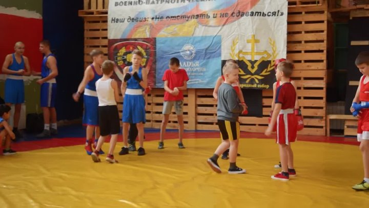 Владимир и Александр Кривов, благотворительный боксерский турнир, партнеры компания Ростсайт
